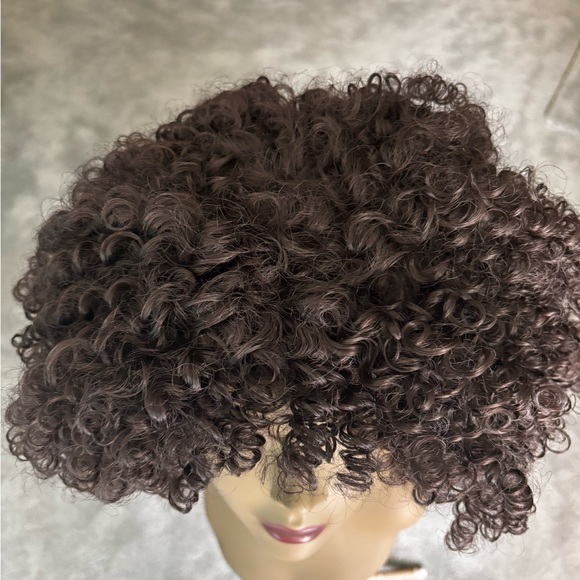 Curly wig - Picture 3 of 6